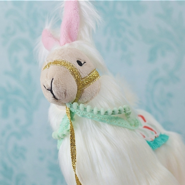 In the Hoop Llilly the Llama