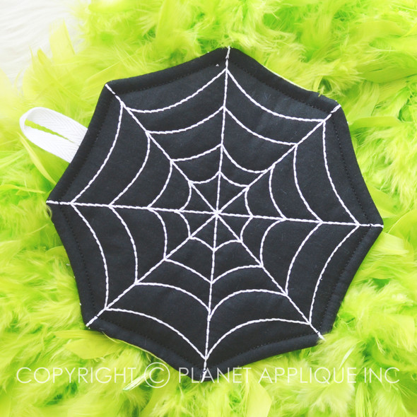 In the Hoop Spider Potholder and Mug Rug Machine Embroidery Design